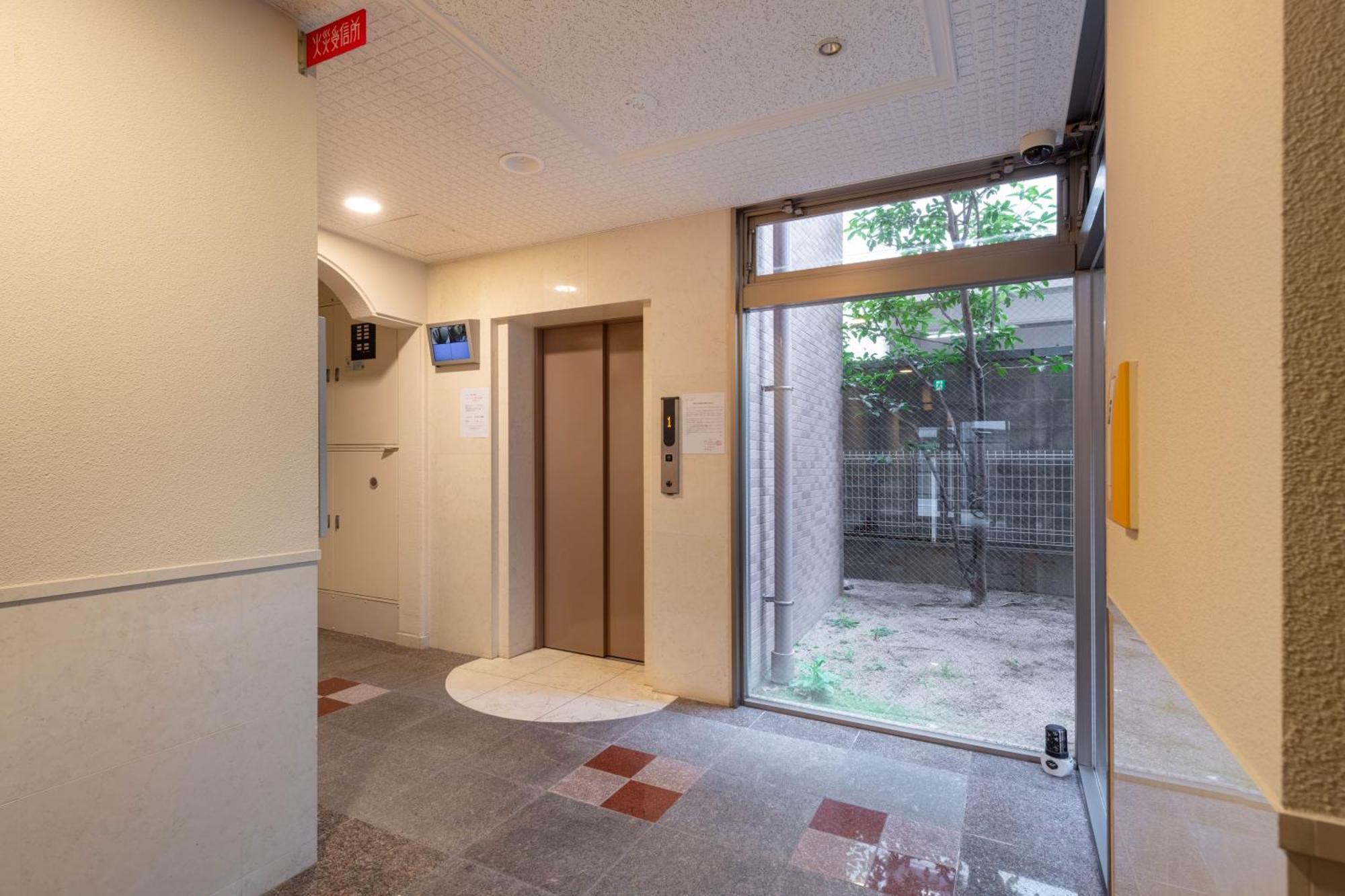 Realino Higashi-Shinsaibashi Apartment Osaka Luaran gambar